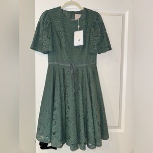 NWT Gal meets Glam sage dress size 4